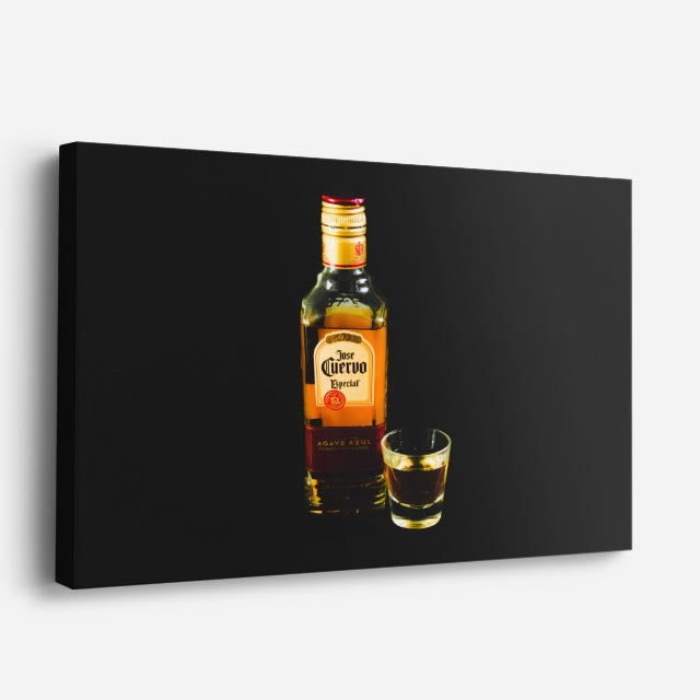 cuadro canvas cócteles y licores shot dorado horizontal