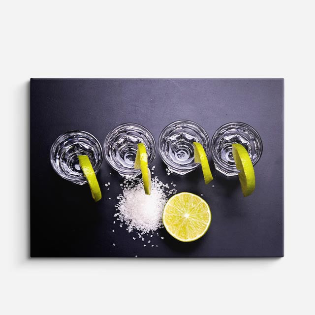 cuadro canvas cócteles y licores tragos con lima horizontal