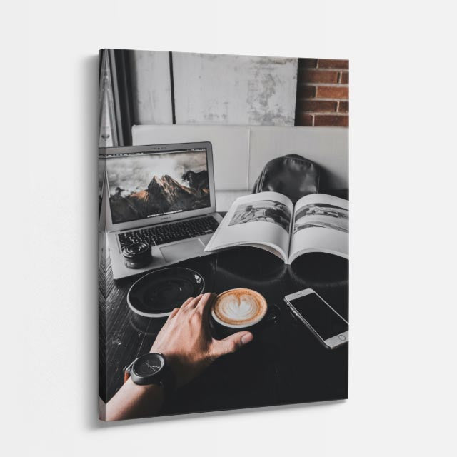 cuadro canvas lectura y latte estilo minimalista elegante