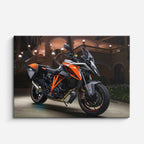 cuadro canvas vehículos ktm naranja bajo las luces horizontal