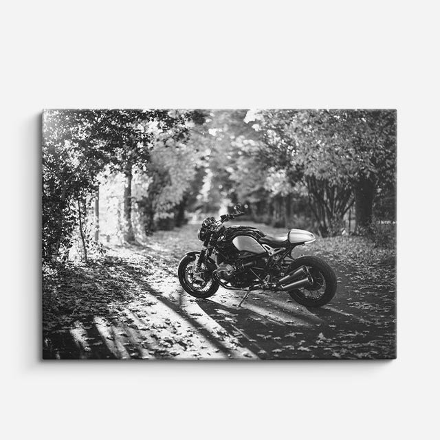 cuadro canvas vehículos scrambler negra bosque oscuro horizontal
