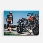 cuadro canvas vehículos ktm naranja piloto en ruta horizontal