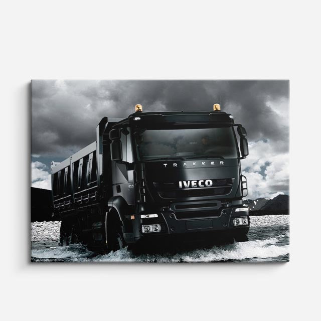 cuadro canvas vehículos iveco negro tormenta dramática horizontal
