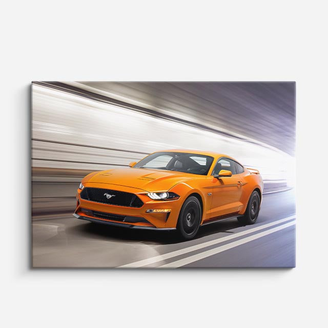 cuadro canvas vehículos mustang naranja en movimiento horizontal