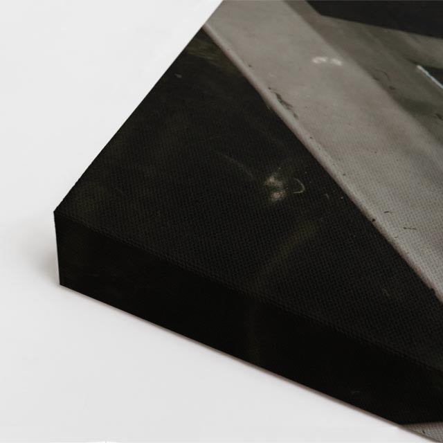 cuadro canvas vehículos custom negra bajo el puente vertical