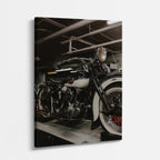 cuadro canvas vehículos custom negra bajo el puente vertical