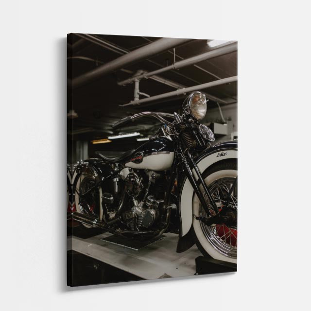 cuadro canvas vehículos custom negra bajo el puente vertical