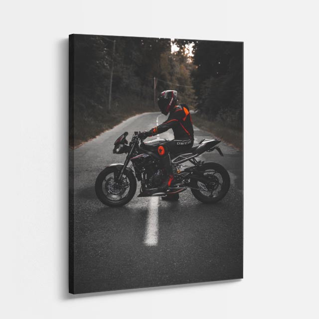 cuadro canvas vehículos naked negra carretera oscura vertical