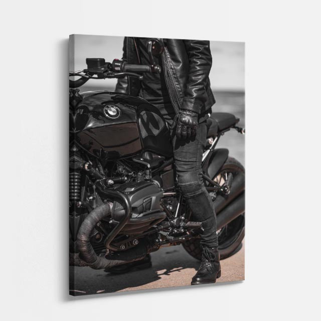 cuadro canvas vehículos bmw negra vista lateral bosque vertical