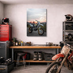 cuadro canvas vehículos scrambler crema muro ladrillo vertical
