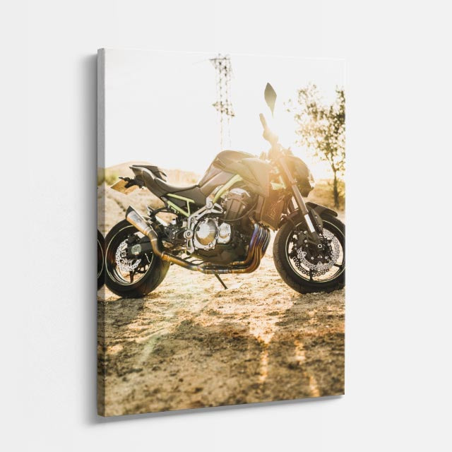 cuadro canvas vehículos scrambler café atardecer dorado vertical