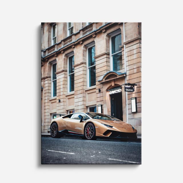 cuadro canvas vehículos lamborghini dorado ciudad histórica vertical