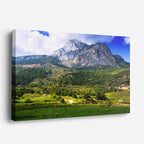 cuadro canvas bosques y naturaleza montaña gris cielo azul limpio horizontal