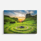 cuadro canvas bosques y naturaleza colina verde círculo piedras horizontal