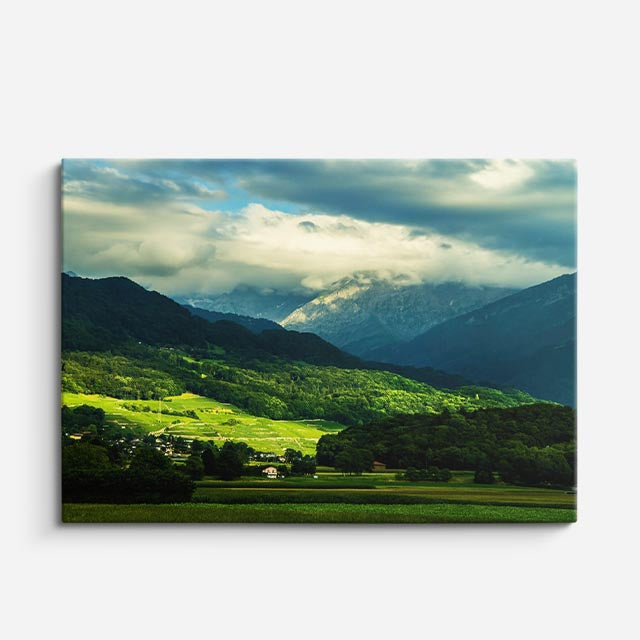 cuadro canvas bosques y naturaleza valle verde montañas lejanas horizontal