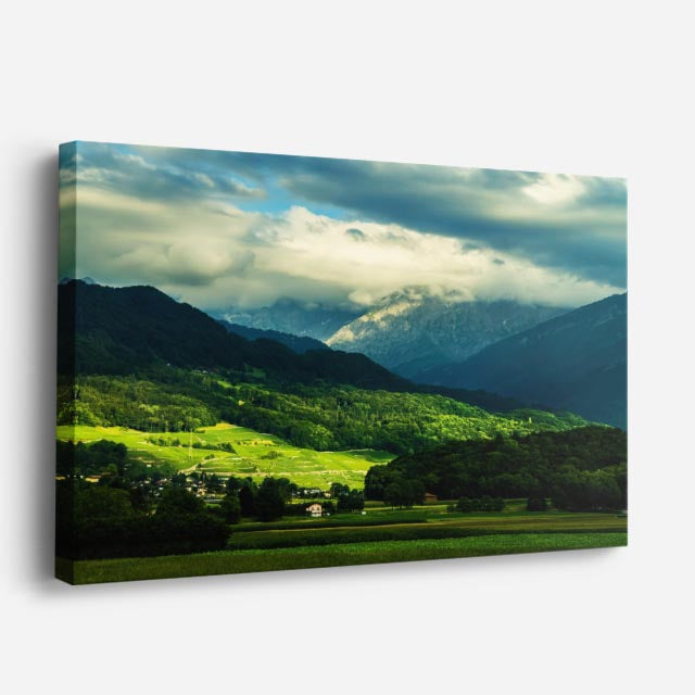 cuadro canvas bosques y naturaleza valle verde montañas lejanas horizontal