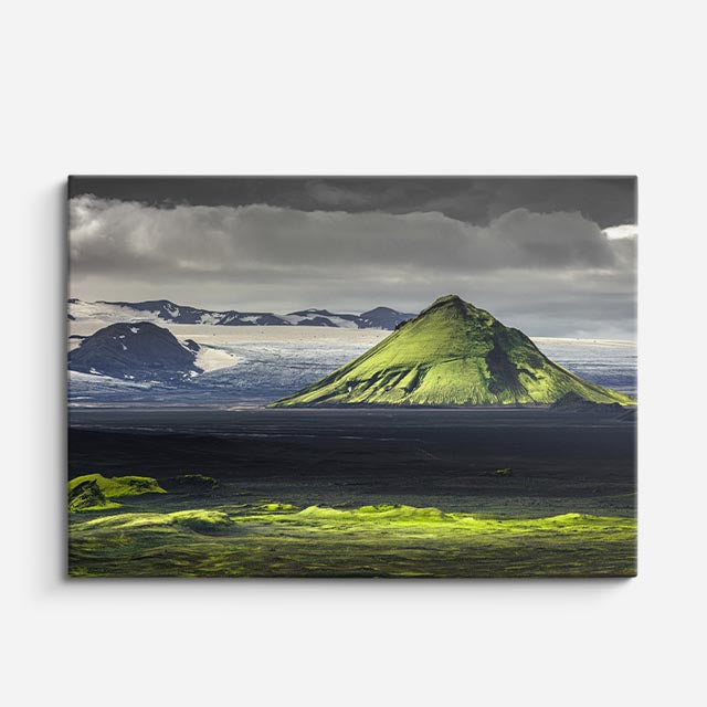 cuadro canvas bosques y naturaleza volcán negro lago oscuro horizontal