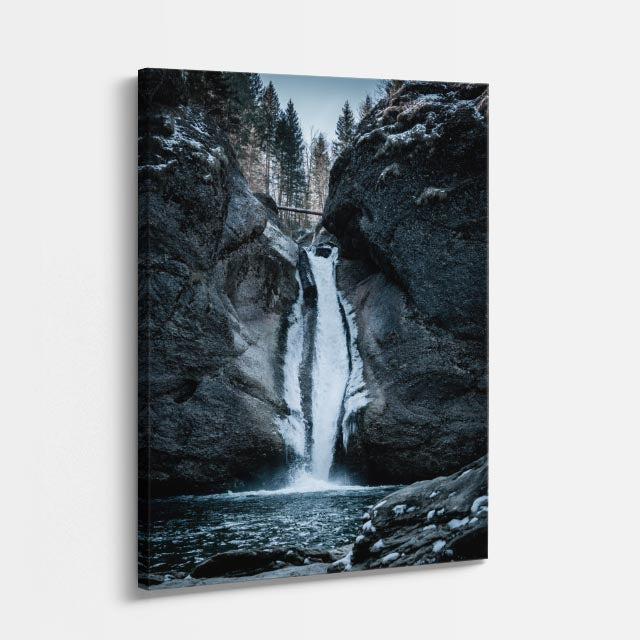 cuadro canvas cascadas cascada oscura cañón de roca vertical