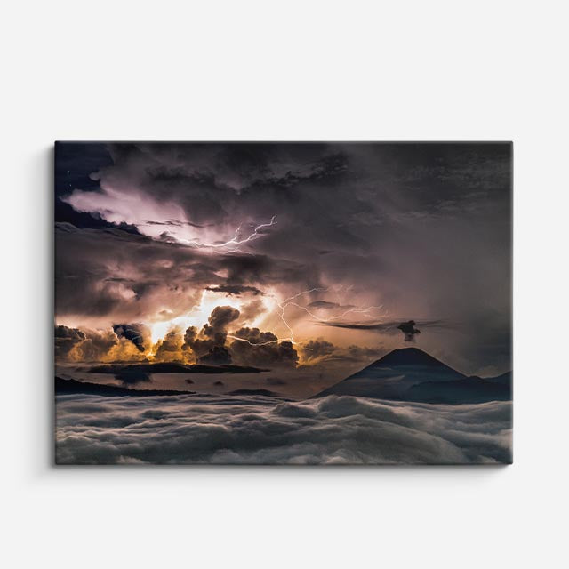 cuadro canvas cielo y noche tormenta eléctrica volcán oscuro horizontal