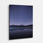 cuadro canvas cielo y noche monte fuji luna lago espejo vertical