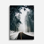 cuadro canvas montañas y nieve bosque nevado carretera oscura vertical