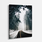 cuadro canvas montañas y nieve bosque nevado carretera oscura vertical