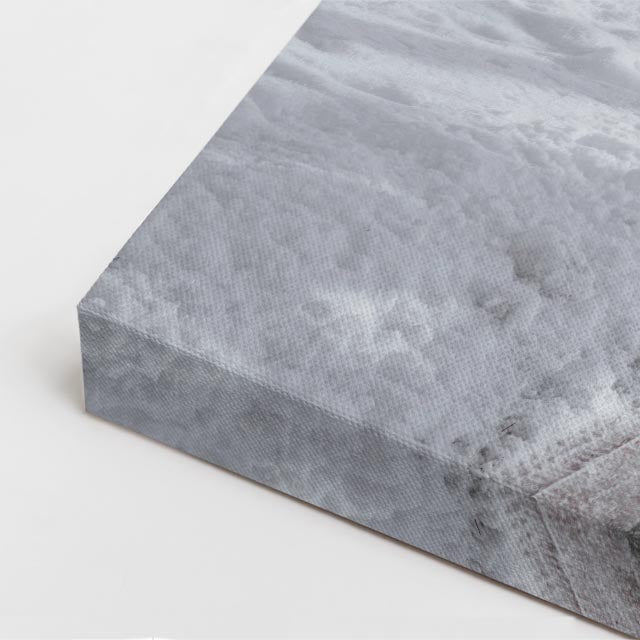 cuadro canvas montañas y nieve árbol solitario campo nevado vertical