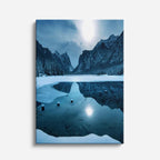 cuadro canvas montañas y nieve lago nevado luna montañas azules vertical