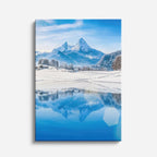 cuadro canvas montañas y nieve montaña nevada lago espejo azul vertical