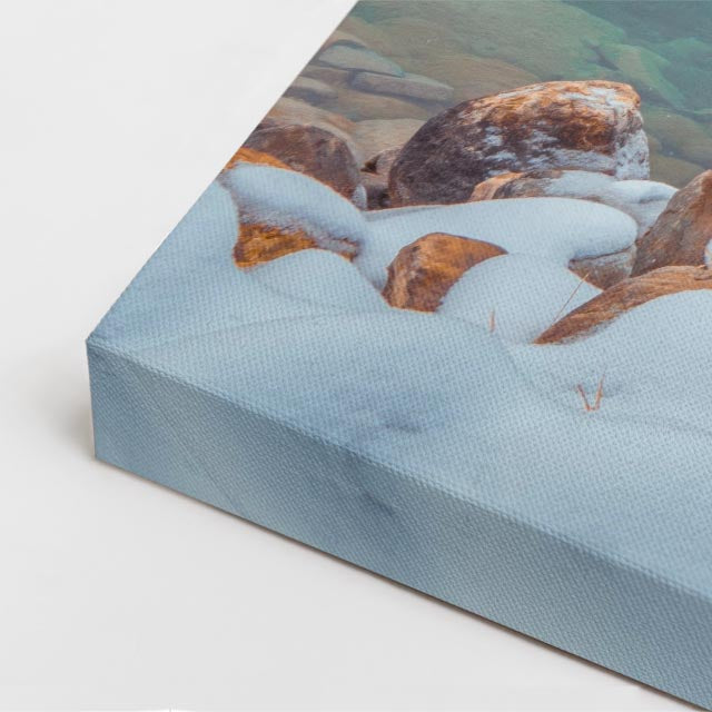 cuadro canvas montañas y nieve lago teal montañas nevadas rocas vertical