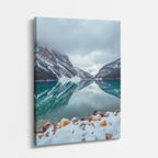 cuadro canvas montañas y nieve lago teal montañas nevadas rocas vertical