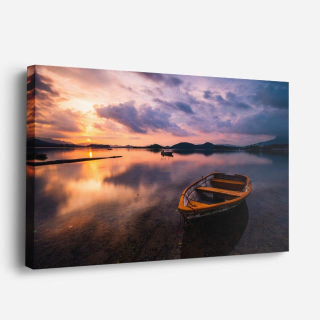 cuadro canvas mar y playa bote lago atardecer suave horizontal