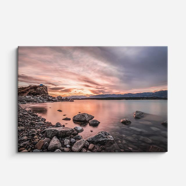 cuadro canvas mar y playa playa rocas atardecer rosa suave horizontal