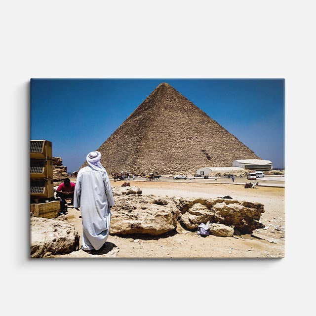 Cuadro canvas Piramides de Giza al Mediodia - Arquitectura Iconica Urbano y Arquitectura - Vista Frente
