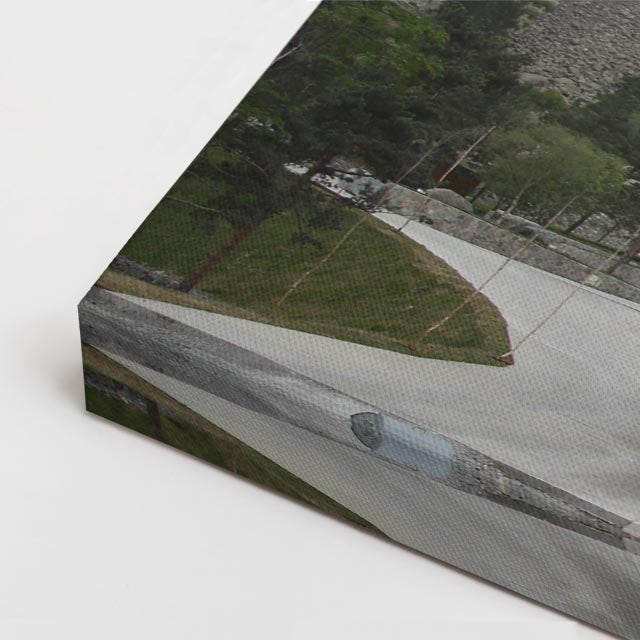 Cuadro canvas Monasterio Medieval Montana - Arquitectura Iconica Urbano y Arquitectura - Vista CloseUp