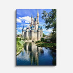 Cuadro canvas Castillo Disney Lago - Arquitectura Iconica Urbano y Arquitectura - Vista Frente